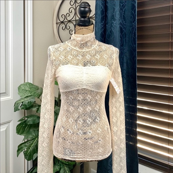 New lace free people top - Picture 3 of 8